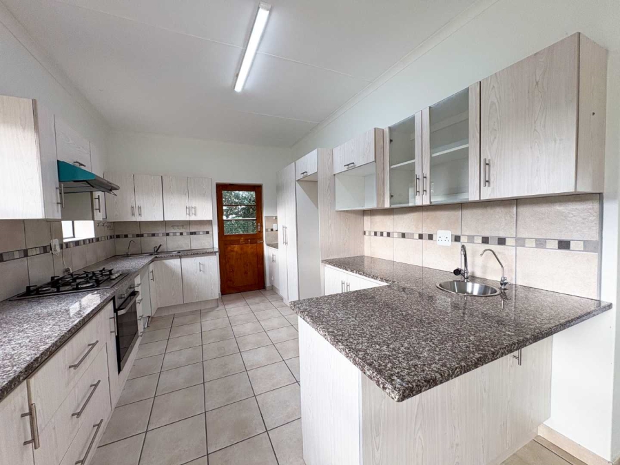 2 Bedroom Property for Sale in Stilbaai Wes Western Cape